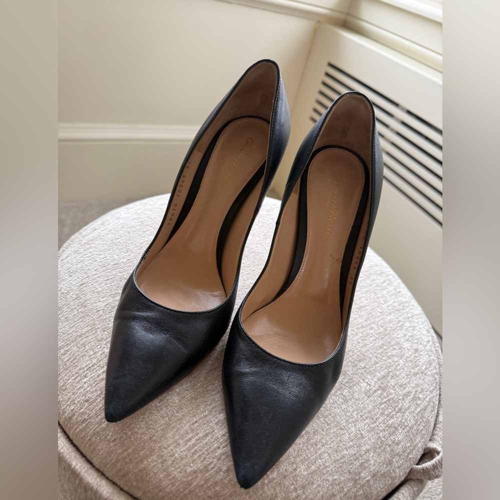 Gianvito Rossi Black Leather Heels